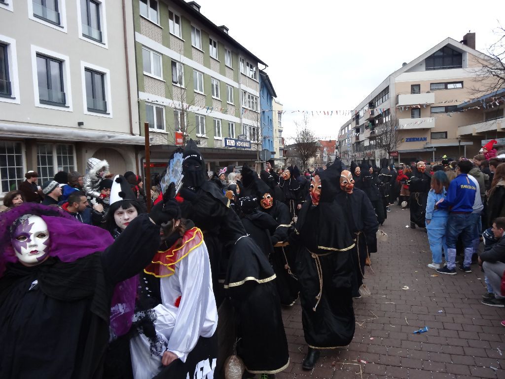 Bild 136 von 147  -  140 kB